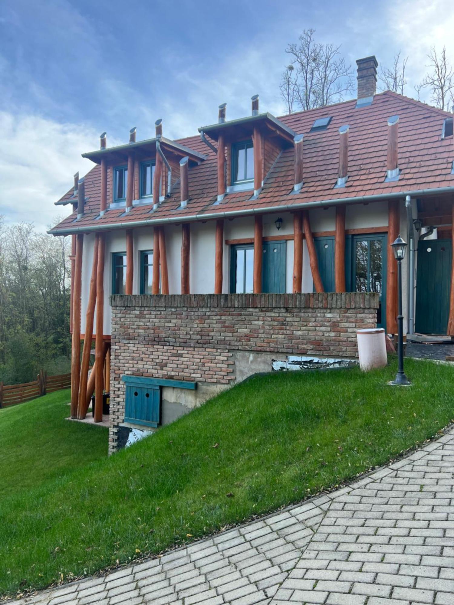 Vendeghaz Petoerke Hotel Bárdudvarnok Exterior foto